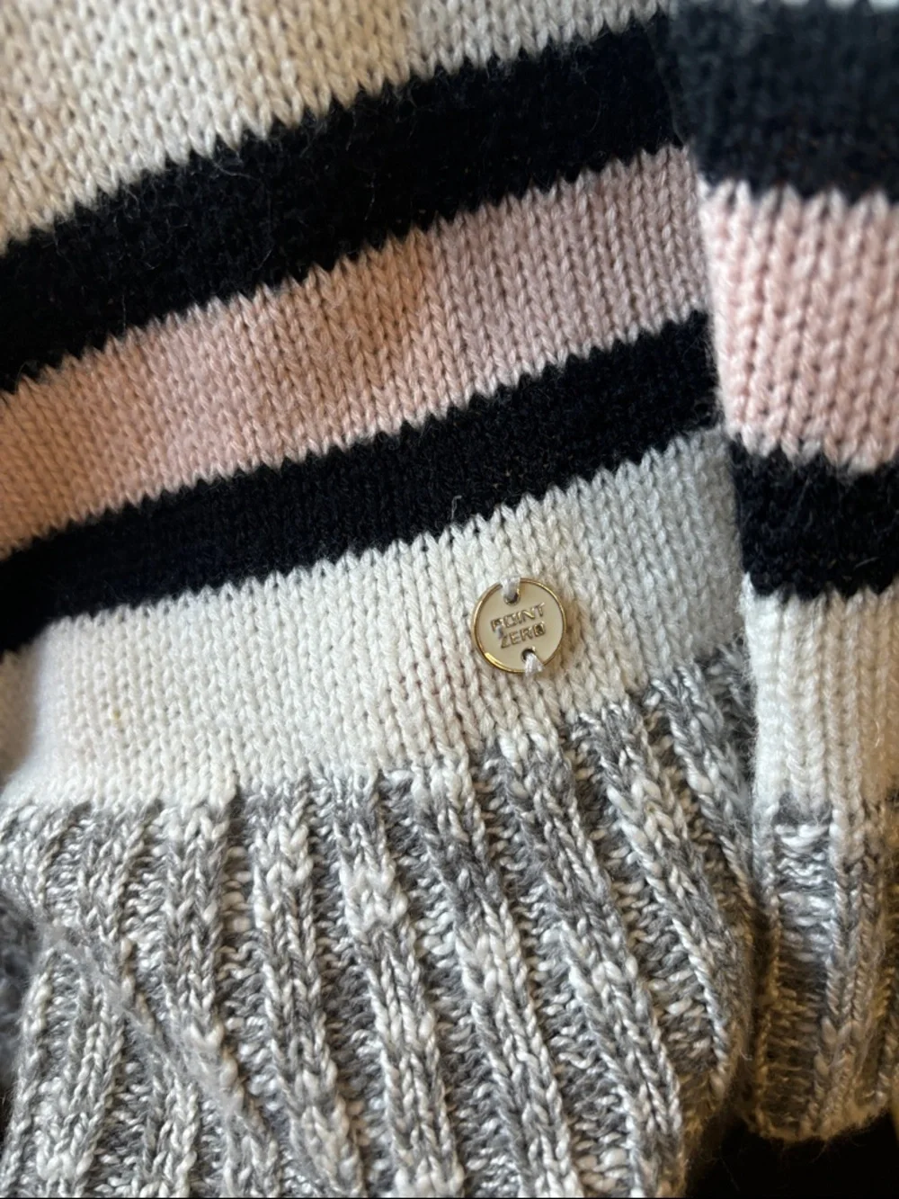 POINT ZERO cardigan - Picture 3 of 5